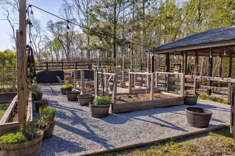 Exterior - 305 Ranchette Rd, Milton, GA 30004 photo 21 of 23