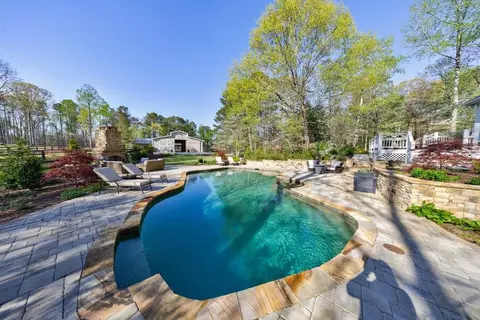 Exterior - 305 Ranchette Rd, Milton, GA 30004 photo 12 of 23