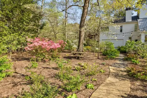 Exterior - 305 Ranchette Rd, Milton, GA 30004 photo 11 of 23