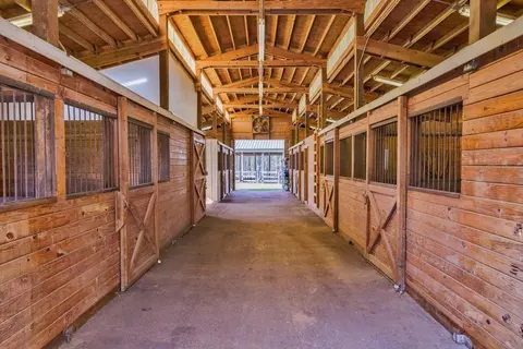 Entry Way - 305 Ranchette Rd, Milton, GA 30004 photo 6 of 6