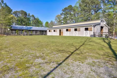 Exterior - 305 Ranchette Rd, Milton, GA 30004 photo 17 of 23