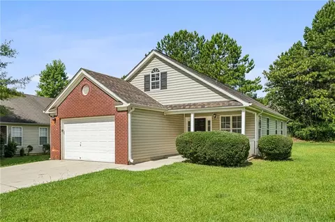 7908 Four Oaks Ct, Union City, GA 30291