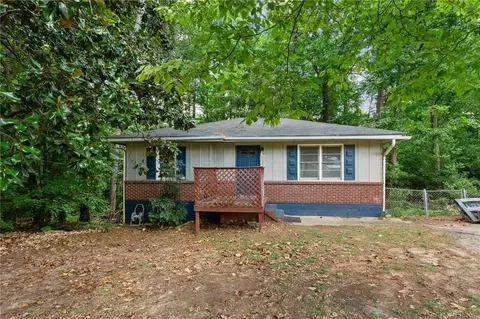 3527 S Cobb Dr SE, Smyrna, GA 30080
