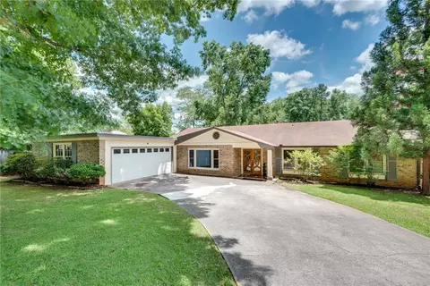 3933 John Hopkins Ct, Decatur, GA 30034