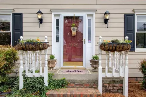 1922 Graystone Pkwy, Grayson, GA 30017
