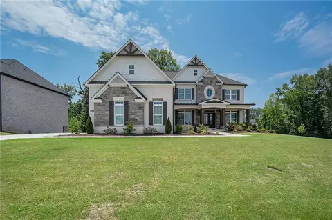 8010 Wild Violet Dr, Cumming, GA 30040