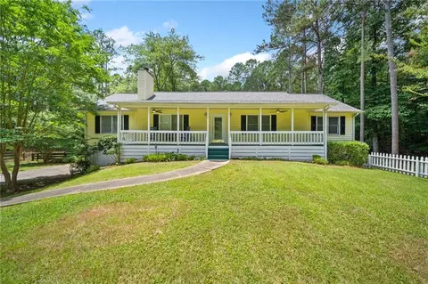 461 White Rd, White, GA 30184