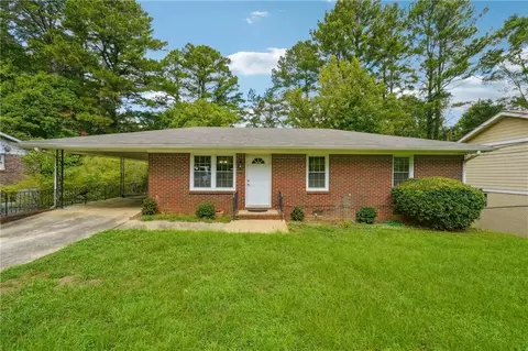 2450 Yolanda Trl, Ellenwood, GA 30294