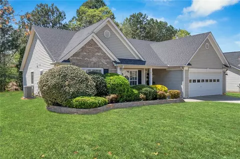 270 Ballyshannon Dr, Dacula, GA 30019