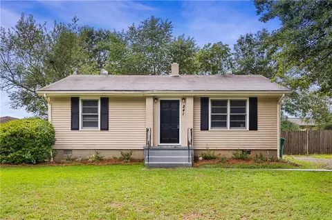 841 Mclinden Ave, Smyrna, GA 30080