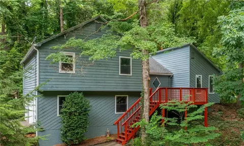 241 Castleair Dr, Kennesaw, GA 30144