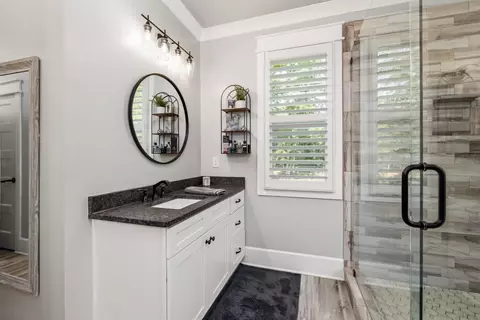 Bath - 1179 Ethridge Rd, Jefferson, GA 30549 photo 4 of 7
