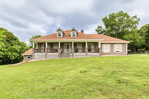 1521 Seth Way, Grayson, GA 30017