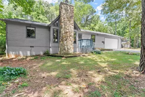 490 Victoria Rd, Woodstock, GA 30189