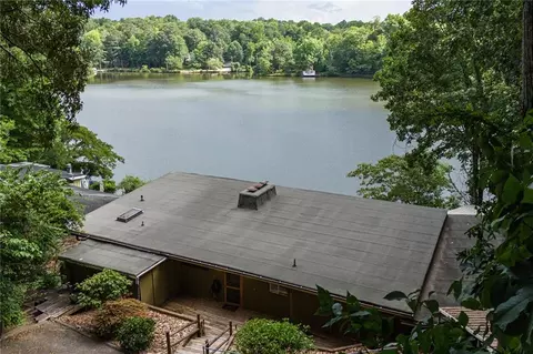 138 Cardinal Dr, Roswell, GA 30075