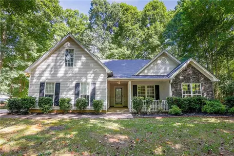1401 Red Oak Way, Winder, GA 30680