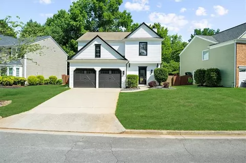 6155 Pattingham Dr, Roswell, GA 30075