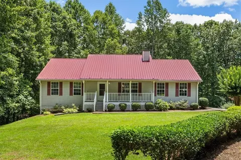 300 Hampton Dr, Dawsonville, GA 30534