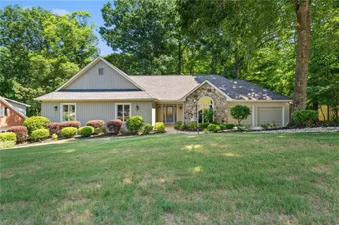 165 Lazy Laurel Chase, Roswell, GA 30076