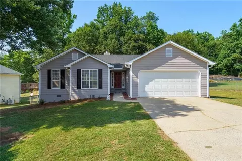 2920 Bottle Brush Dr, Lithia Springs, GA 30122