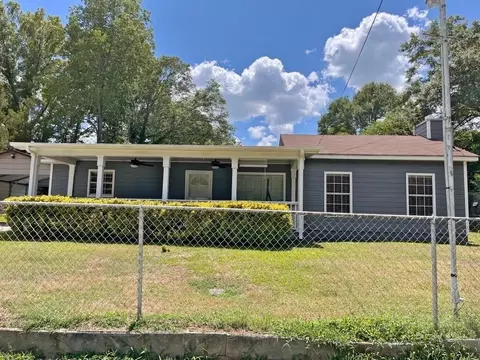 8 Cardinal Dr, Austell, GA 30168