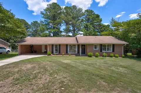 1466 Wesley Dr, Griffin, GA 30224
