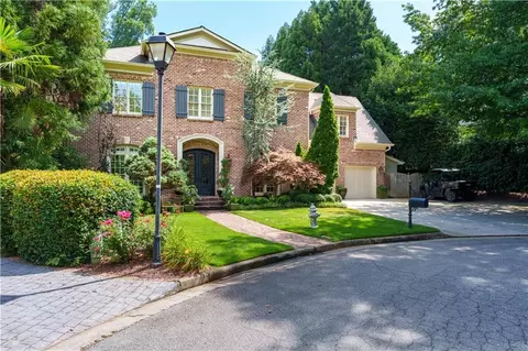 17 Habersham Cove Dr NW, Atlanta, GA 30305