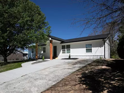 1035 Young Farms Rd, Cedartown, GA 30125