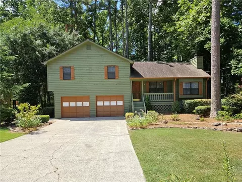 3045 Sumit Wood Dr NW, Kennesaw, GA 30152
