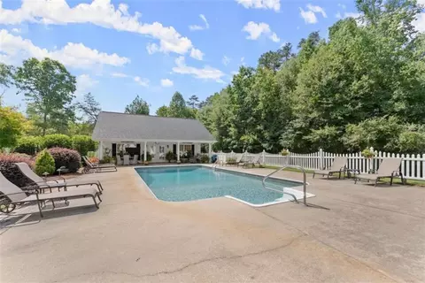 Exterior - 909 Deer Chase Rd, Toccoa, GA 30577 photo 7 of 28