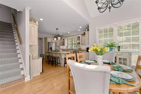 Dining - 909 Deer Chase Rd, Toccoa, GA 30577 photo 3 of 5