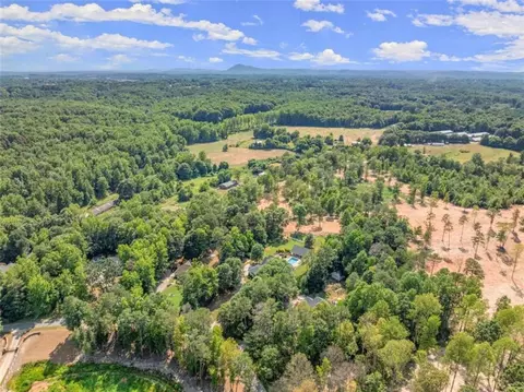 View/Area - 909 Deer Chase Rd, Toccoa, GA 30577 photo 5 of 8