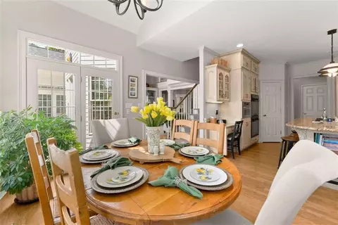 Dining - 909 Deer Chase Rd, Toccoa, GA 30577 photo 4 of 5