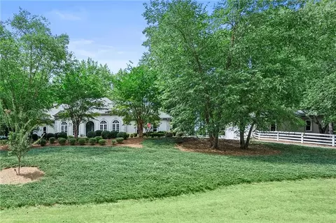 15390 Tullgean Dr, Milton, GA 30004