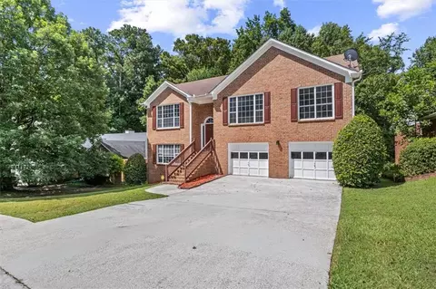 1880 Racquet Club Cir, Lawrenceville, GA 30043