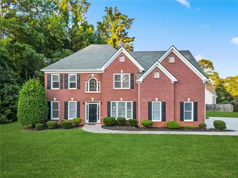 424 Midway Pt, Ellenwood, GA 30294