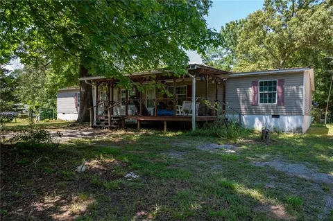 7656 Blacks Bluff Rd SW, Cave Spring, GA 30124