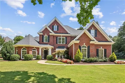 7005 Evergreen Pl, Roswell, GA 30076