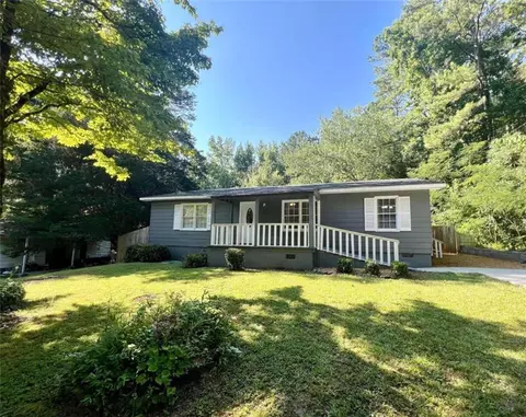 38 Daniel Cir, Franklin, GA 30217