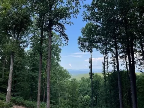 194 Highline Dr, Ellijay, GA 30536