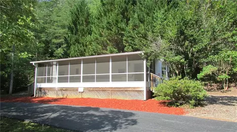 270 Camptown Trl, Cleveland, GA 30528
