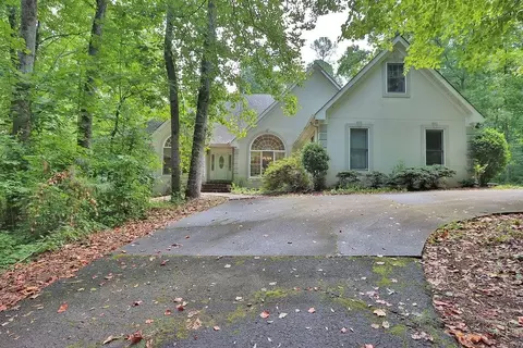 2116 Mellor Ln SW, Marietta, GA 30064
