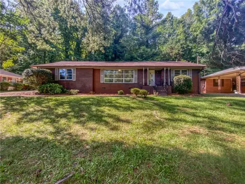 128 Club Dr, Stockbridge, GA 30281