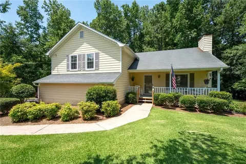 410 Hollis Cir, Dallas, GA 30157