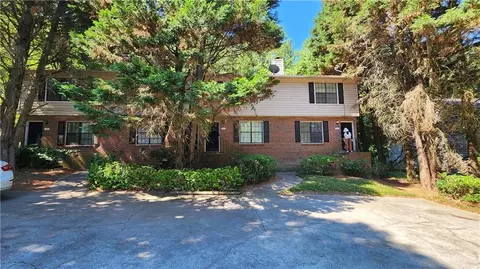 2245 Highpoint Rd, Snellville, GA 30078