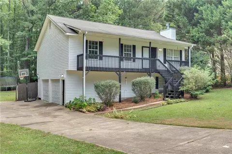 136 White Pine Ln, Temple, GA 30179