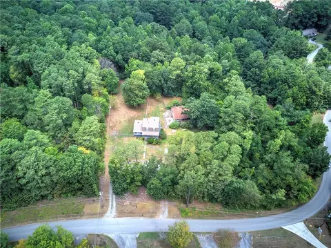 4378 Cox Farm Rd SE, Acworth, GA 30102