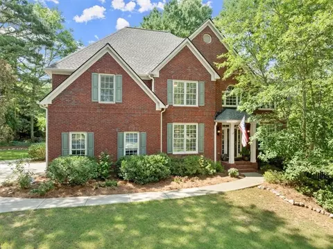 682 Red Sunset Cir, Powder Springs, GA 30127