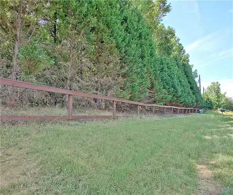 Exterior - 303 Rocky Creek Rd, Hampton, GA 30228 photo 31 of 31