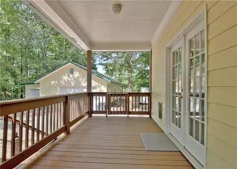 Exterior - 303 Rocky Creek Rd, Hampton, GA 30228 photo 14 of 31
